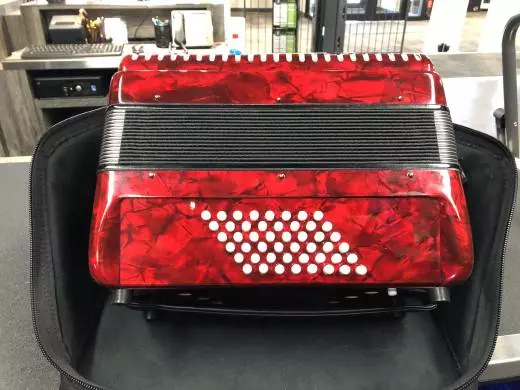 Hohnica 1304 Piano Accordion - 26 Keys/48 Bass - Red 2